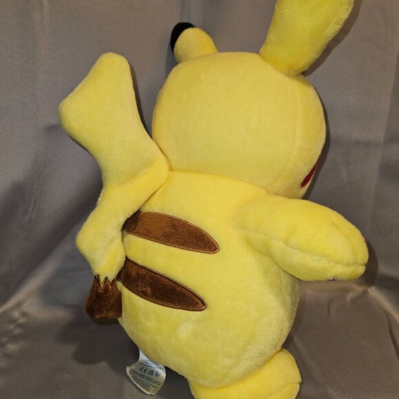 Pokémon Pikachu - Picture 3 of 3